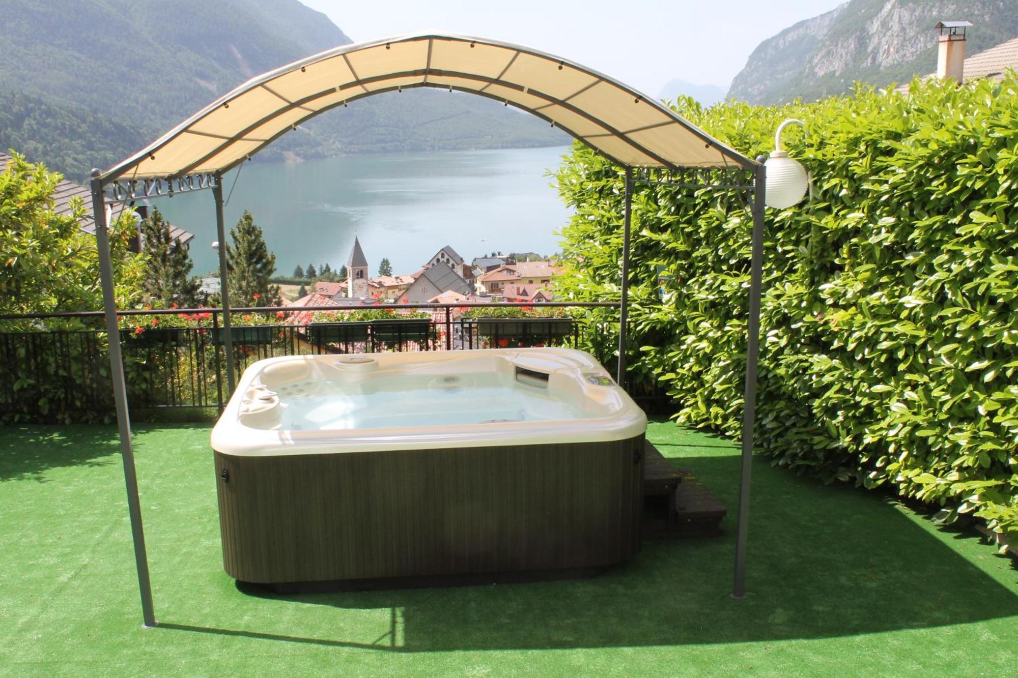 Hotel Florida Molveno Eksteriør bilde