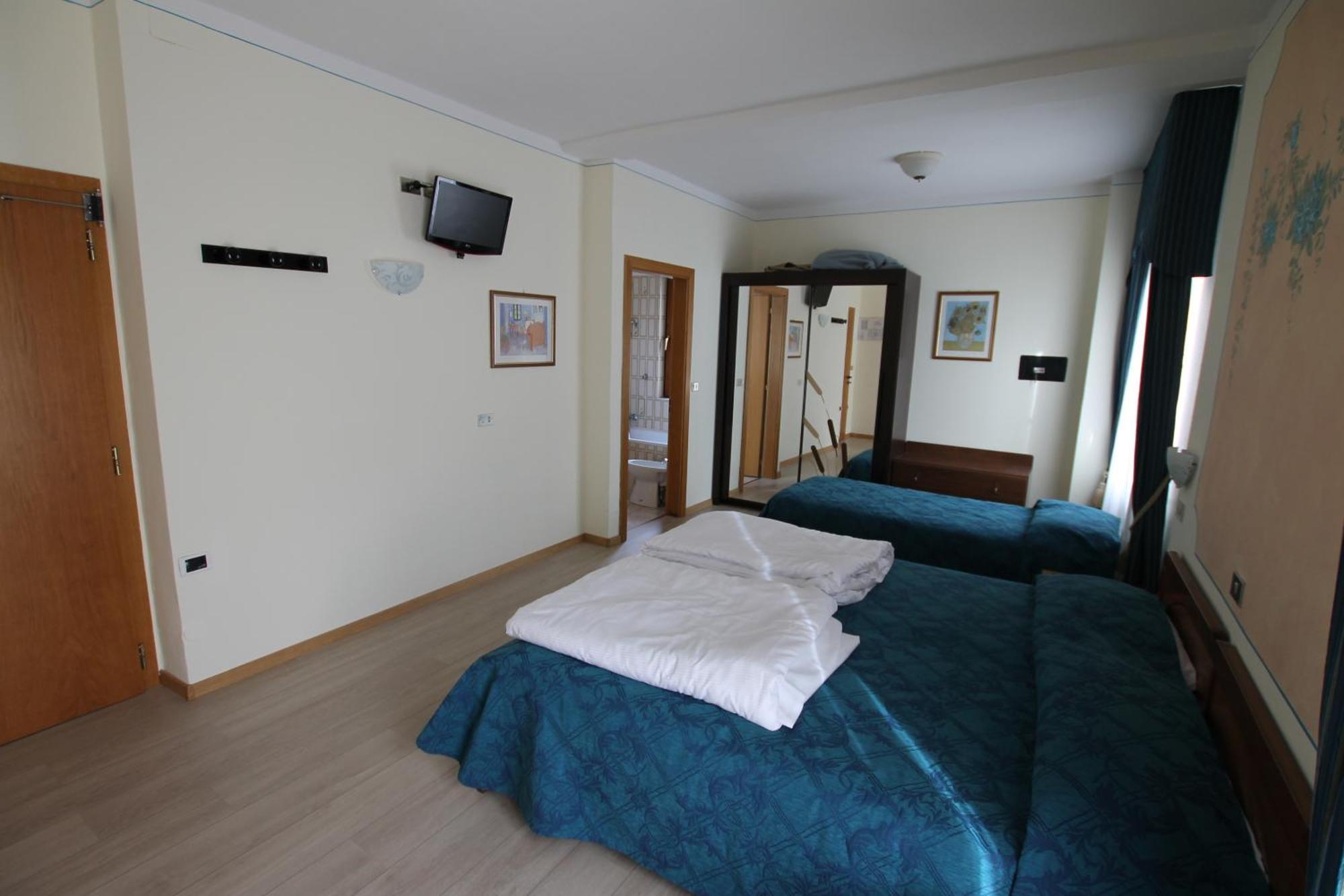 Hotel Florida Molveno Eksteriør bilde