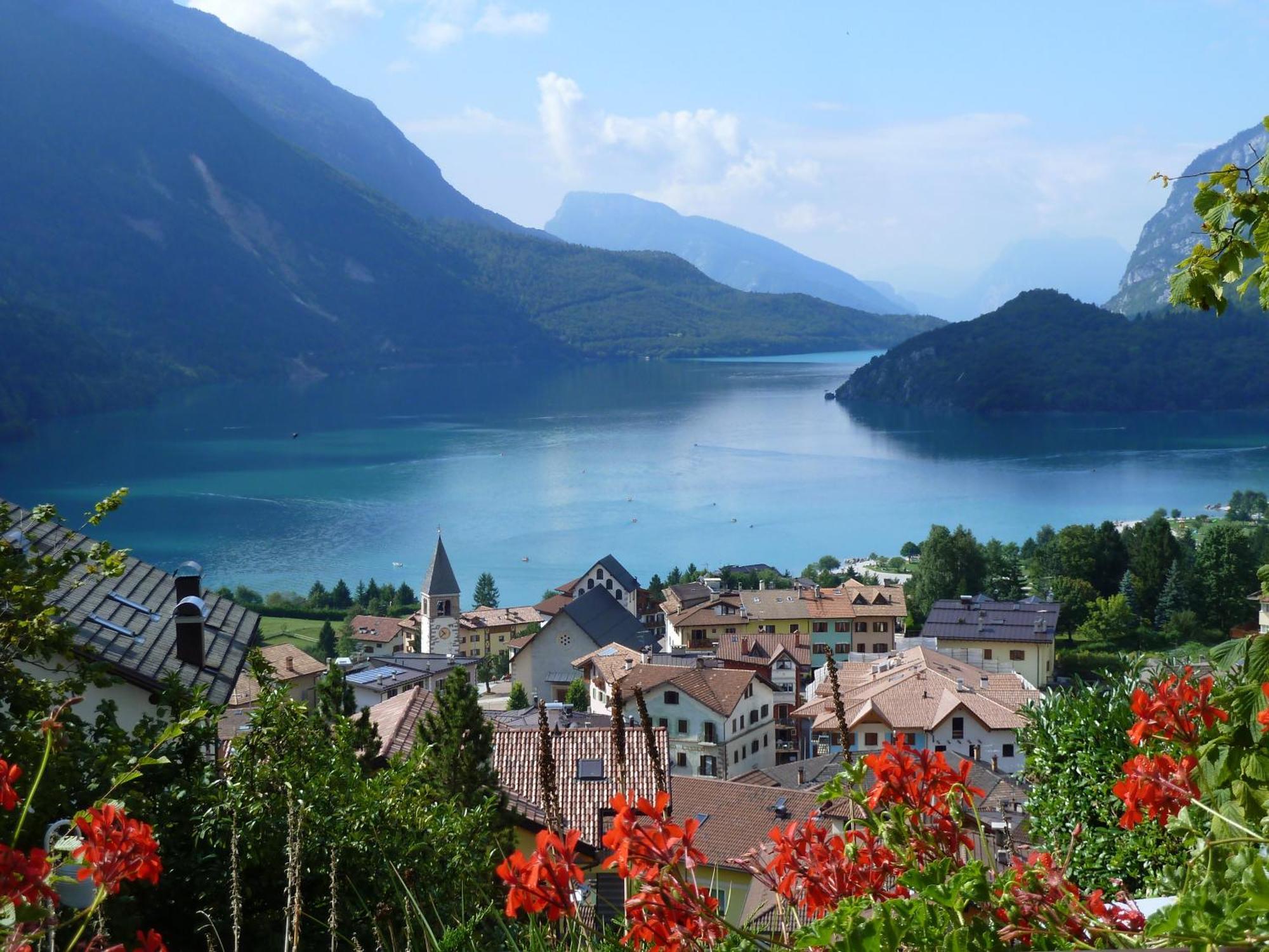 Hotel Florida Molveno Eksteriør bilde